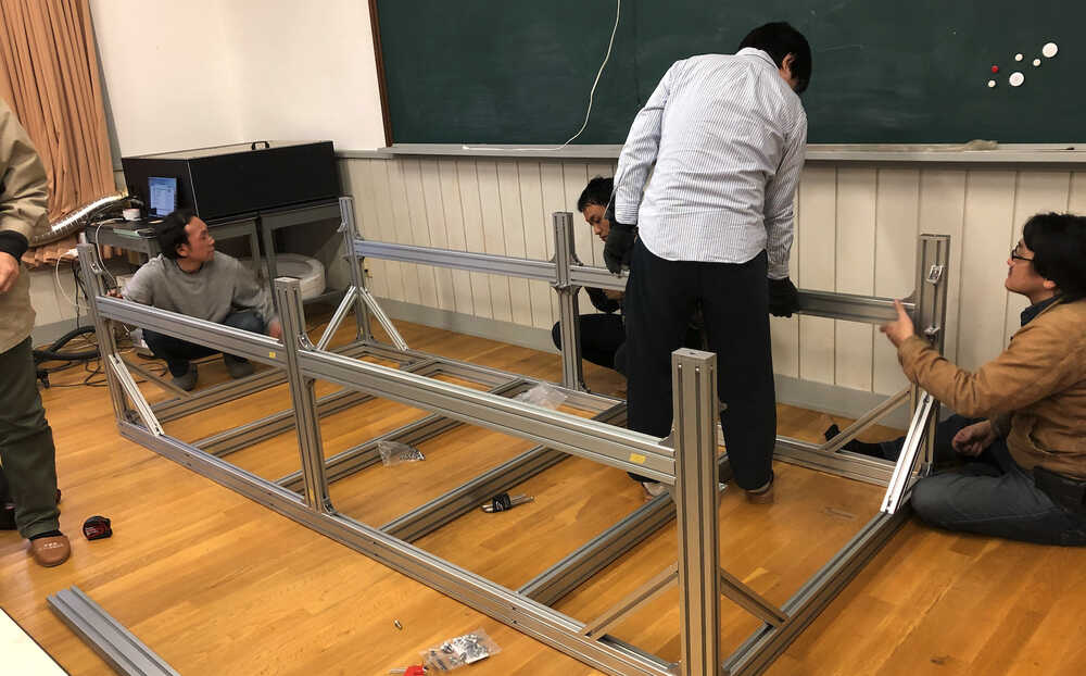 ベースフレーム